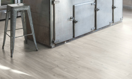 Quick Step Дуб каньон серый пилёный 40030