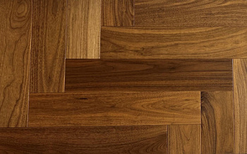 HM Flooring Орех Американский селект (Herringbone) лак